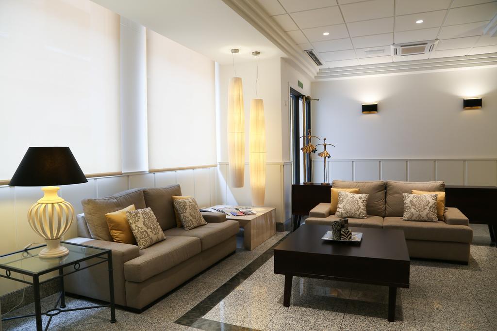 Hostal Carlos III Getafe Exterior foto